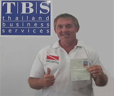 steve thompson from hua hin divers with his work permit
