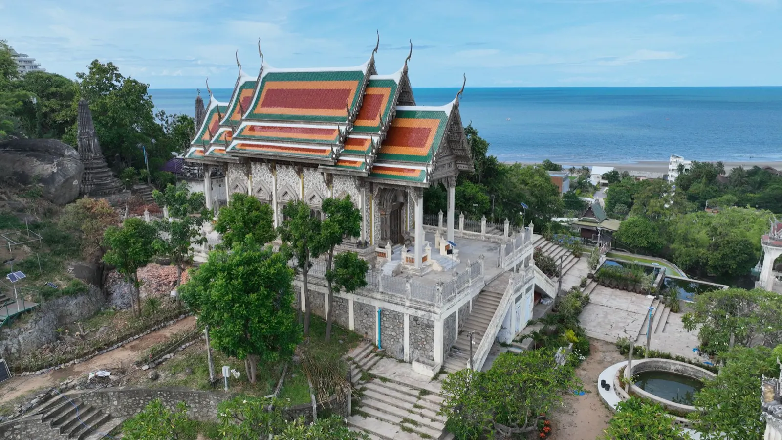 A Thai temple on Khao Takiab hill above the sea